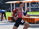 Pavel Maslák (íslo 2) v rozbhu na 400 metr na ME v Berlín.