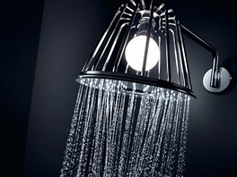 Oki Sato z japonskho designrskho studia Nendo navrhl sprchovou lampu - z...