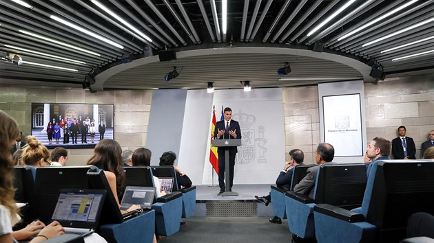 panlsk pedseda vldy Pedro Sanchez na tiskov konferenci v Madridu (3. srpna 2018)