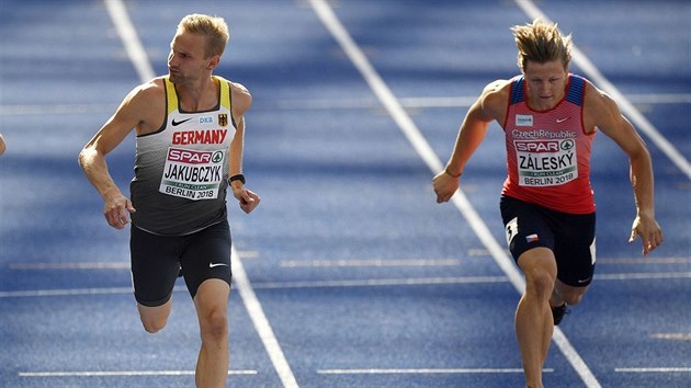 Dominik Záleský (vpravo) na evropském šampionátu do semifinále sprintu na 100 metrů nepostoupil.