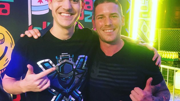 Tyler Blevins aka Ninja a muzikant Zachary Merrick