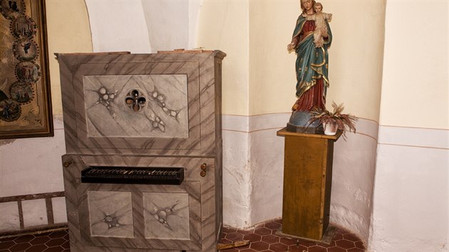 Původní stav varhan v kostele svaté Marie Magdaleny v Deštném v Orlických horách.