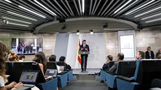 panlský pedseda vlády Pedro Sanchez na tiskové konferenci v Madridu (3....