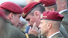 Ceremoniál pi píletu ostatk tí eských voják padlých v Afghánistánu na...