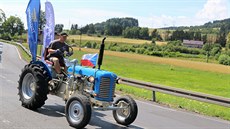 Nadenec brnnského Zetoru Martin Havelka procestoval na traktoru védsko....