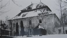 Zchátralý Vantrocký mlýn v Dobroticích na snímku z roku 1965.