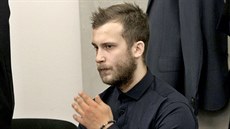 Jakub Hlavá (na snímku) pjde za tké ublíení na zdraví na est let do vzení. Druhý útoník, Daniel Bláha, dostal podmínku. 