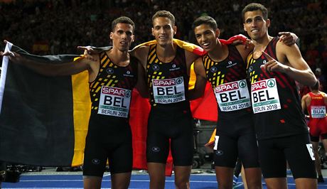 Belgick tafeta se raduje z titulu evropskch ampion v zvod na 4x400 metr.