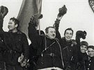 V únoru 1938 tyi leny Papaninovy výpravy zachránily z rozpadající se kry u...