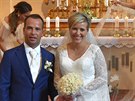 Fotka ze svatby Jany Vildumetzové, kdy se provdala za svého dlouholetého...