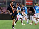 Lionel Messi z Barcelony se rozcviuje ped utkáním proti Alavés.