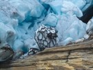 Svartisen I. Malba na ledovec, 3x2x2m, biologicky odbouratelná barva s...