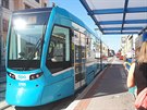 Lidé se Ostrav poprvé svezli prototypem klimatizované tramvaje