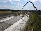 Na plzeskm portlu stavbai vypluj prostor mezi obma tubusy nejdelho...