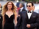 Johnny Depp a Amber Heardová v Benátkách (4. záí 2015)