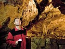 První dutiny jeskyn vznikly piblin ped 70 miliony let. 250 tisíc let je...