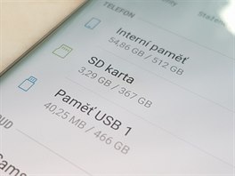 Smasung Galaxy Note 9 pojme až terabaj dat plus přenosný disk