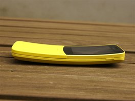 Žlutá Nokia 8110 4G