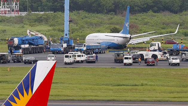 nsk Boeing pi pistn v Manile sjel z drhy (17.8.2018)