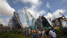 Bhem stavby mostu Can Tho ve Vietnamu se 26. záí 2007 zítila...