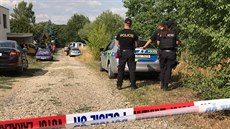 V Kamenici na Praze-východ našli v domě zraněnou ženu(15.8.2018).
