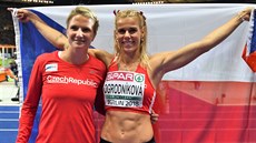SEDMÁ A ST�ÍBRNÁ. Irena �edivá (vlevo) a Nikola Ogrodníková za�ily na...