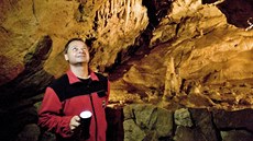 První dutiny jeskyn vznikly piblin ped 70 miliony let. 250 tisíc let je...