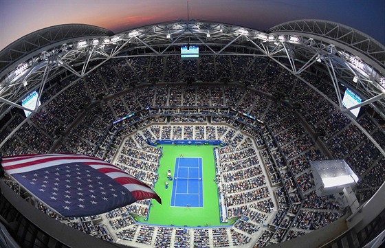 Nejvtí tenisový chrám na svt Arthur Ash Stadium v New Yorku.
