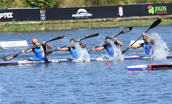 eský tykajak ve sloení Jakub Zavel, Radek louf, Josef Dostál a Jan trba...