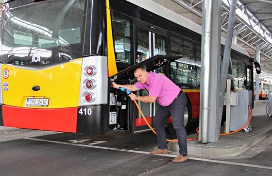 Nabíjení autobusu