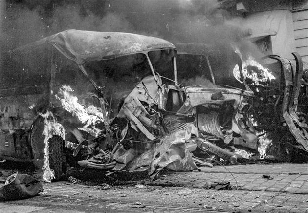 Šestnáctiletý student zachytil invazi 1968. Snímky ležely 50. let v šuplíku