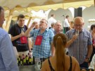 Festival v�na 2018 nab�z� jeho ochutn�vky na n�dvo�� i v dal��ch prostor�ch...
