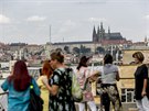 Jako na louce, stechu Paláce Lucerna zakryl umlý trávník. (28.08.2018)