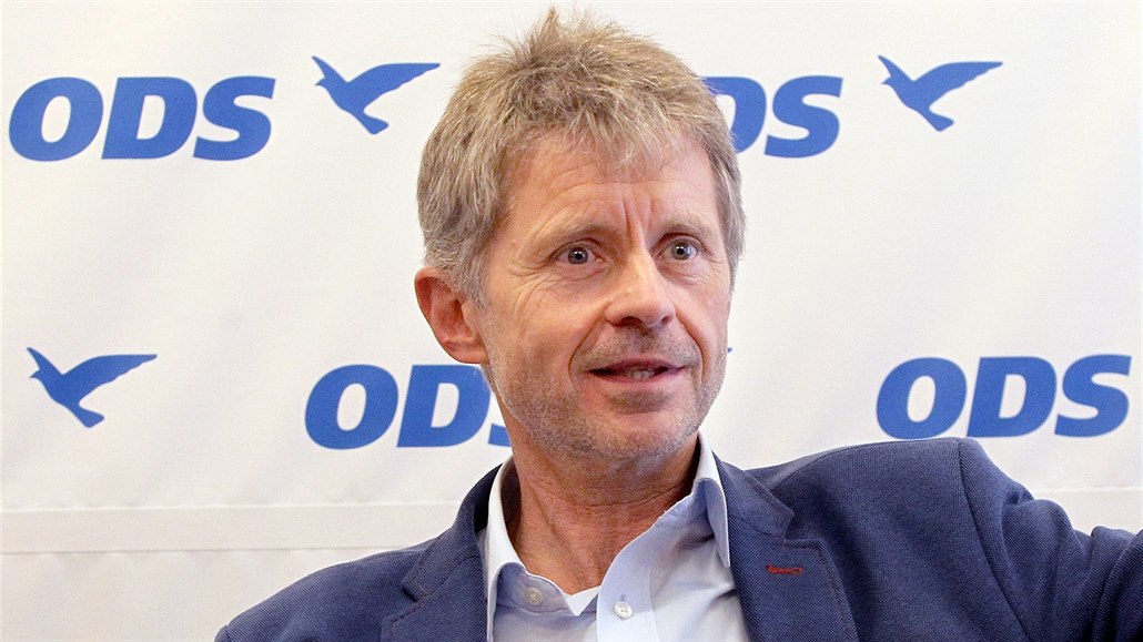 Místop�edseda ODS a senátor Milo� Vystr�il