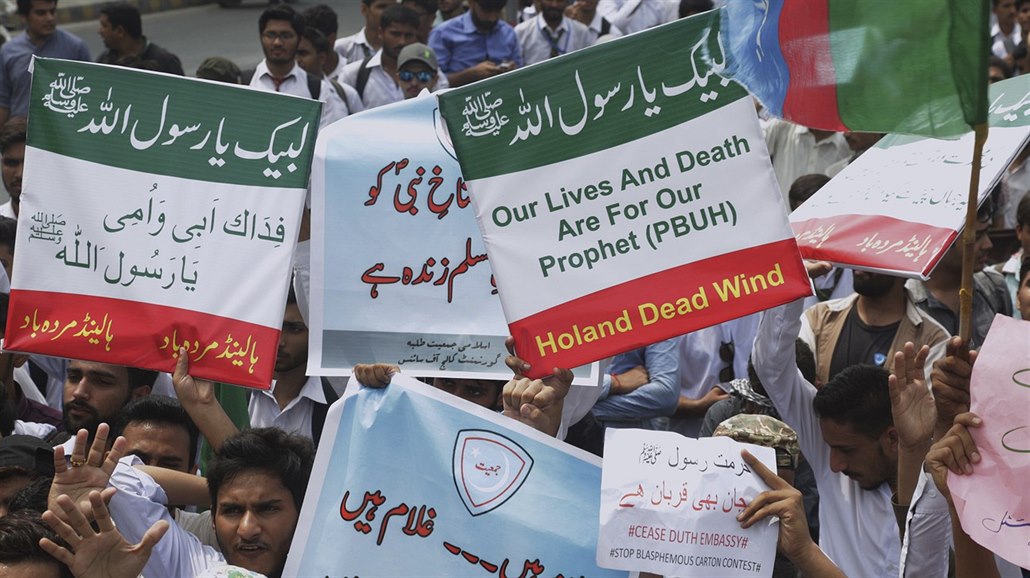 Pákistánem zmítají protesty proti soutěži karikatur proroka Mohameda (29. 8....