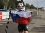 Biatlonistka Veronika Vítková slaví první místo ze stíhačky na letním MS v...