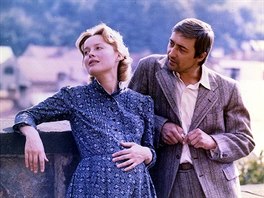 Magda Vááryová a Michal Doolomanský ve filmu Pustý dvor (1978)