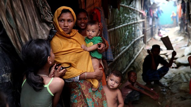 Rohingov v bangladskm uprchlickm tboe  Kutupalong, kde ij po tku z Barmy. (25. srpna 2018)