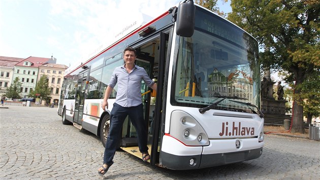 editel Mezinrodnho festivalu dokumentrnch film Ji.hlava 2018 Marek Hovorka v pondl pedstavil nov festivalov trolejbus, kter bude kiovat jihlavsk ulice.