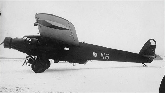 Tmotorov bombardr Avia F.IX eskoslovenskho letectva