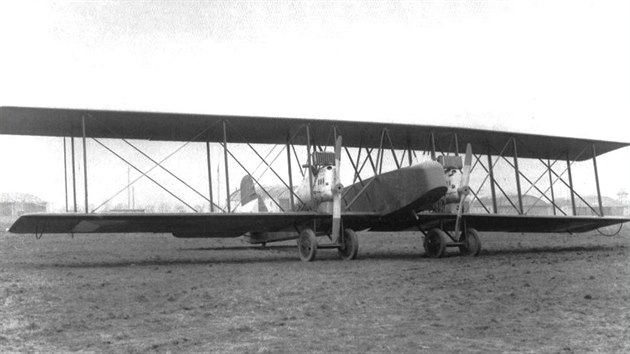 Prototyp bombardru Aero A.24 zkouen v letech 1924 a 1926. Tento typ se kvli zastaralosti koncepce a mizernm vkonm sriov nevyrbl.