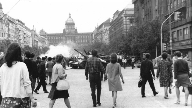 Vclavsk nmst v prvnch dnech okupace (srpen 1968)