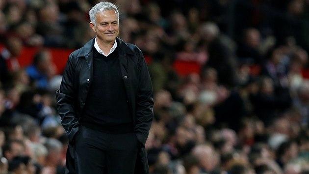 Jos Mourinho, trenr Manchesteru United, bhem utkn proti Tottenhamu Hotspur.