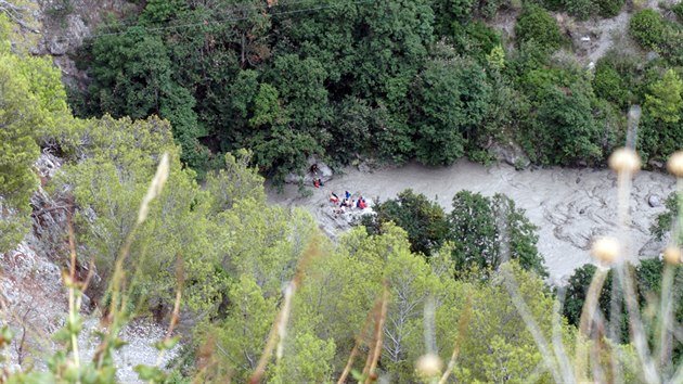 Zchrani ptraj po poheovanch lidech, kte zmizeli po rozvodnn soutsek nrodnho parku Pollino v Kalbrii na jihu Itlie. (20. srpna 2018)