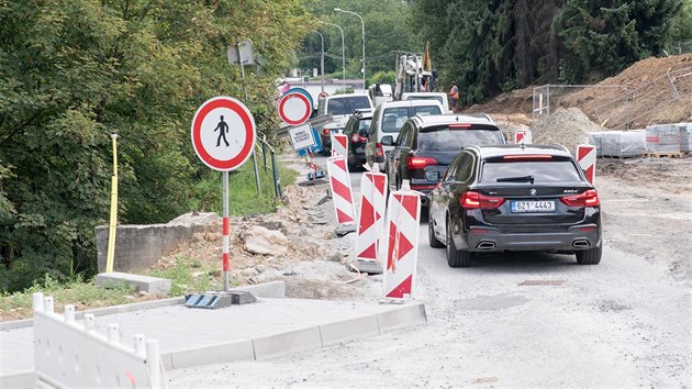 Ve Zln sepisuj protestn petici proti zdlouhav oprav kiovatky ulic Paseck a Mokr.