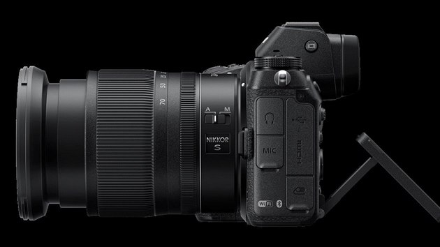 Nov plnoformtov fotoapart Nikon Z7 m vklopn objektiv.