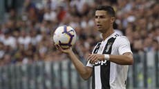 Cristiano Ronaldo při domácí premiéře v dresu Juventusu.