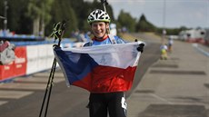 Biatlonistka Veronika Vítková slaví první místo ze stíhaky na letním MS v...