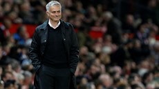 José Mourinho, trenér Manchesteru United, b�hem utkání proti Tottenhamu Hotspur.
