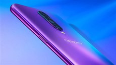 Oppo R17 Pro pichází s obím displejem s vestavnou tekou otisk prst